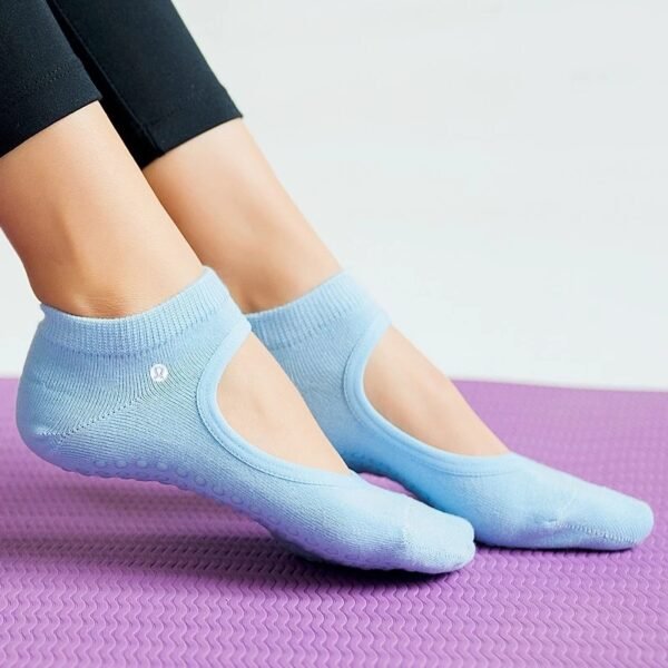 Lululemon ใหม่ ถุงเท้ากีฬา โยคะ พิลาทิส กันลื่น - Image 2